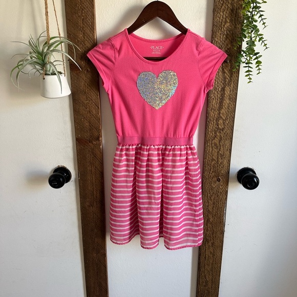 Place Girl’s Sequined Pink and Gold Silver Flowy Soft Heart Dress Size Medium - Picture 6 of 13